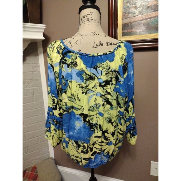 Westbound blue bright green abstract print top size L cut-out detail sleeves - Picture 5 of 5
